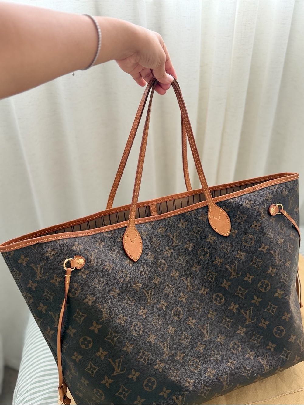 Louis Vuitton Neverfull GM Canvas Tote in Brown and Tan